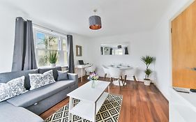 Fantastic Central Line City-Pad!